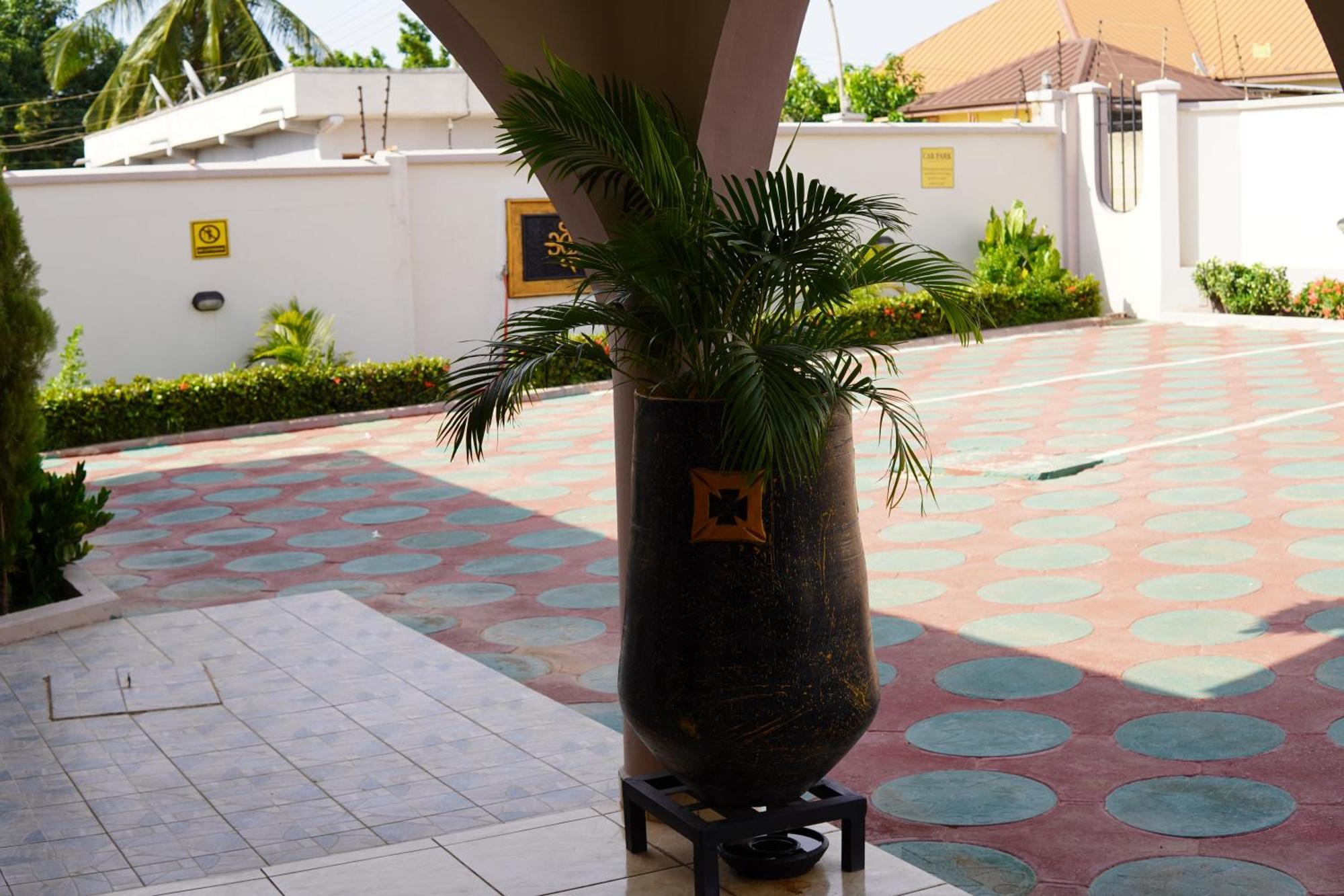 Prestige Guesthouse ,Ksi Kumasi Luaran gambar